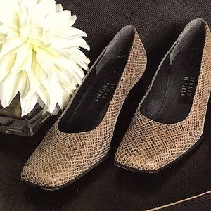 Stuart Weitzman Pumps